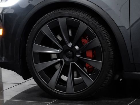 Used 2022 Tesla Model X image 47