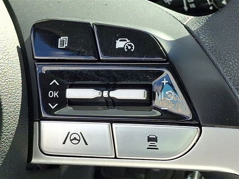 Used 2023 Hyundai Tucson SE image 22