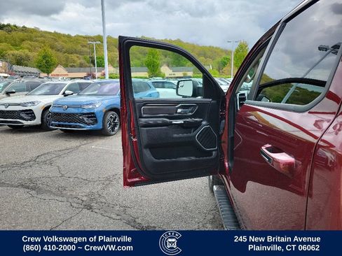Used 2022 RAM 1500 Laramie AWD/4WD image 42