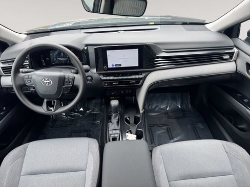 Used 2026 Toyota Camry LE w/ Convenience Package FWD image 10