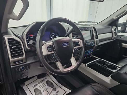 Used 2019 Ford F350 Lariat w/ Chrome Package image 36