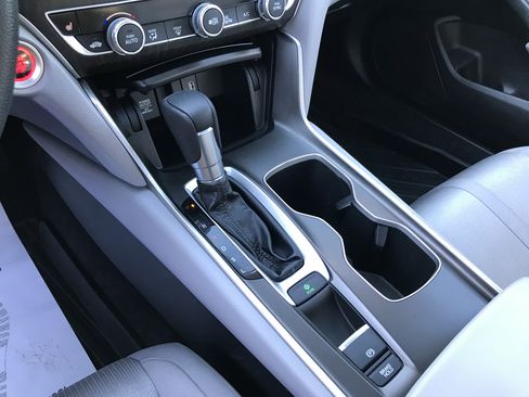 Used 2019 Honda Accord EX image 22