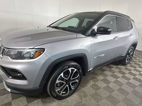 Used 2024 Jeep Compass Limited AWD/4WD image 6