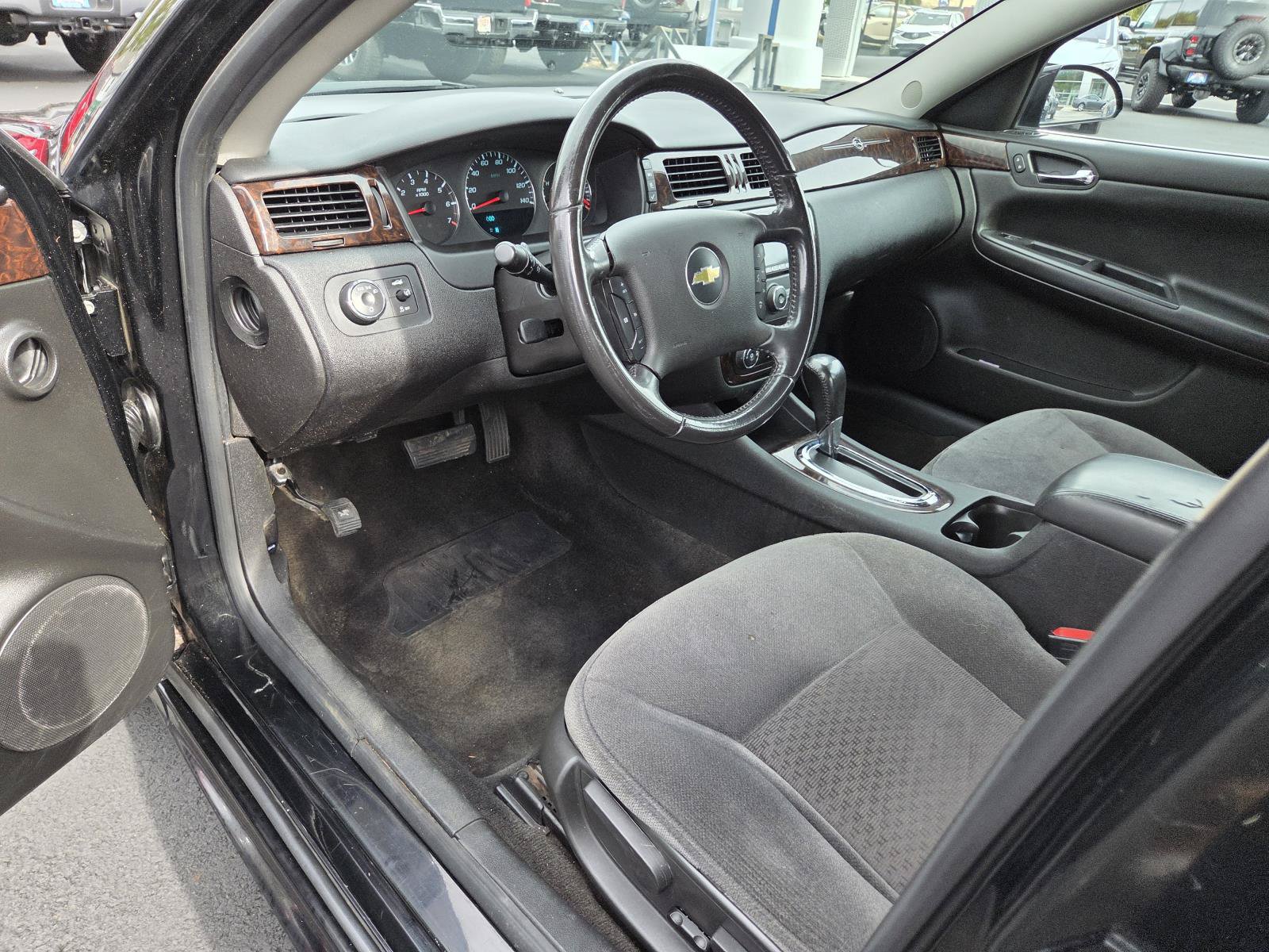Used 2013 Chevrolet Impala LT FWD image 11