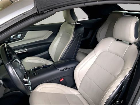 Used 2024 Ford Mustang Premium RWD image 7