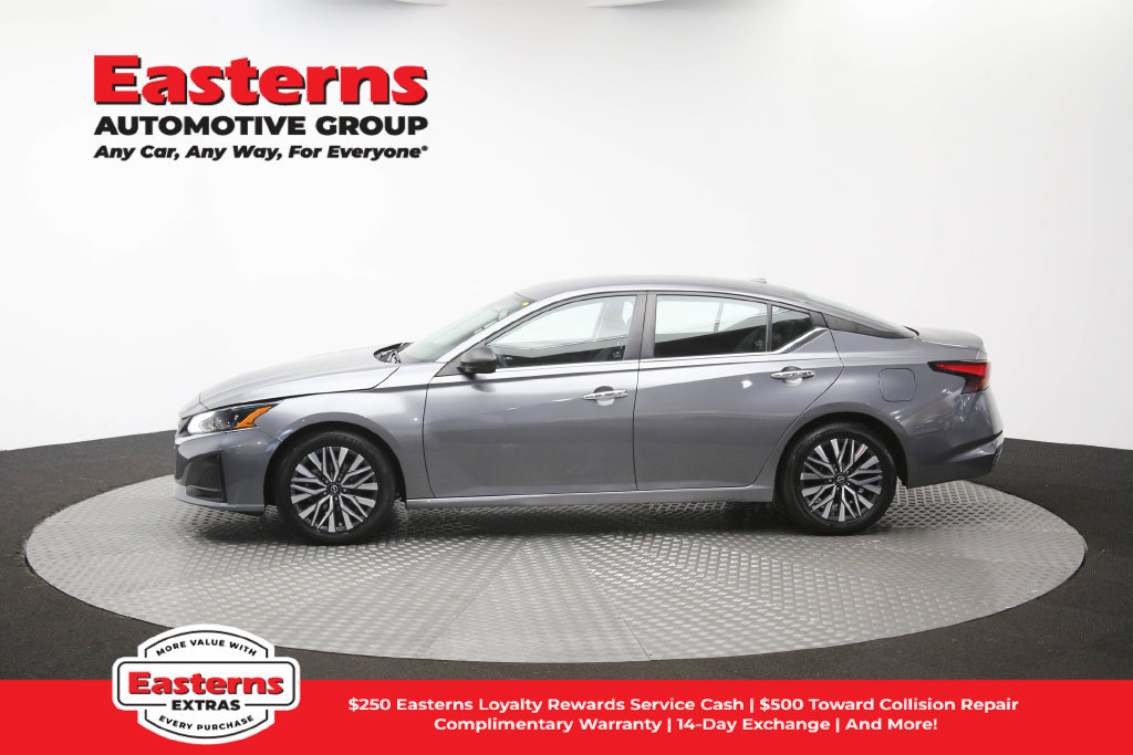 Used 2024 Nissan Altima 2.5 SV FWD image 62