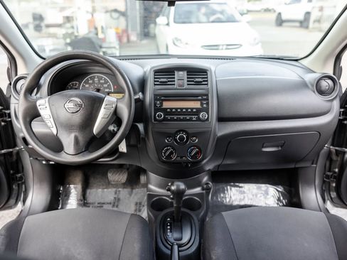 Used 2018 Nissan Versa S Plus image 18