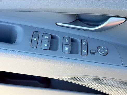 New 2026 Hyundai Elantra SEL Sport image 17