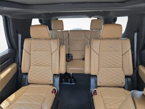 Certified 2024 Cadillac Escalade Sport w/ Touring Package AWD/4WD image 36