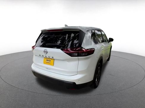 Used 2025 Nissan Rogue SV FWD image 14