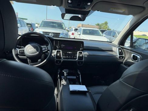 Used 2023 Kia Sorento SX FWD image 8