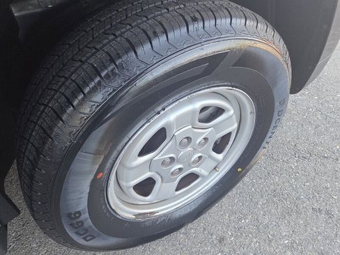 Used 2015 Jeep Patriot Sport w/ Power Value Group AWD/4WD image 21