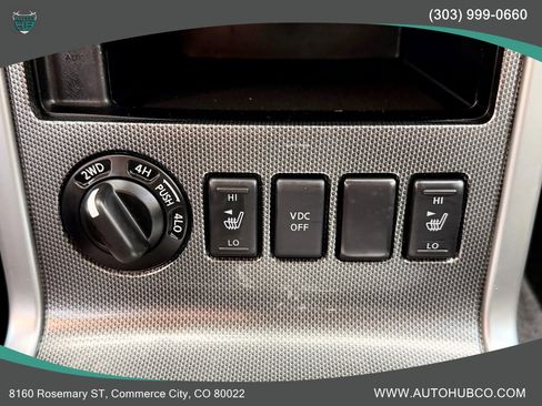 Used 2011 Nissan Pathfinder Silver image 23