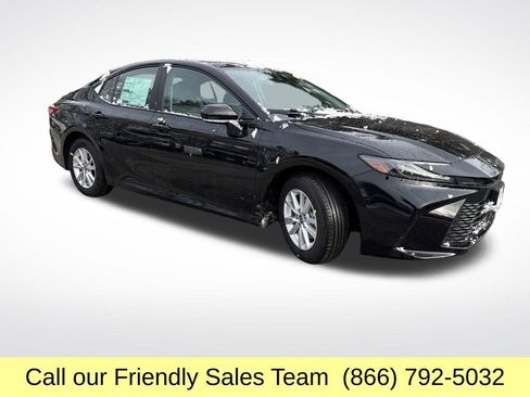 New 2026 Toyota Camry LE w/ Convenience Package image 9