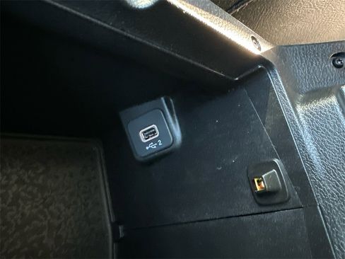 Used 2023 Jeep Gladiator Mojave w/ Cold Weather Group image 19