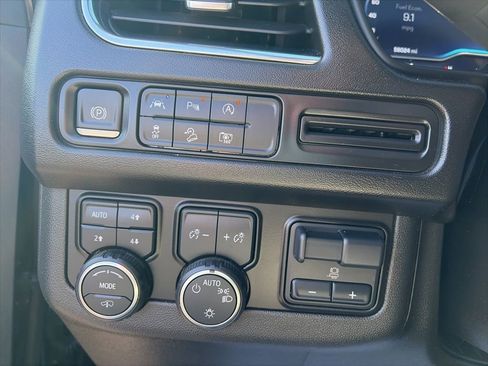 Used 2024 Chevrolet Tahoe Z71 w/ Z71 Off-Road Package image 12