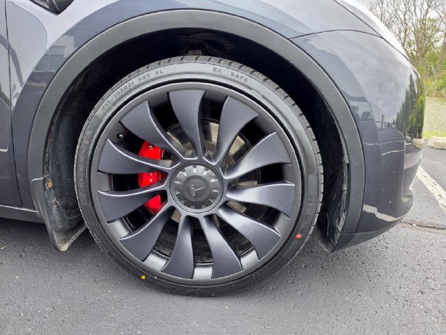 Used 2024 Tesla Model Y Performance AWD/4WD image 6