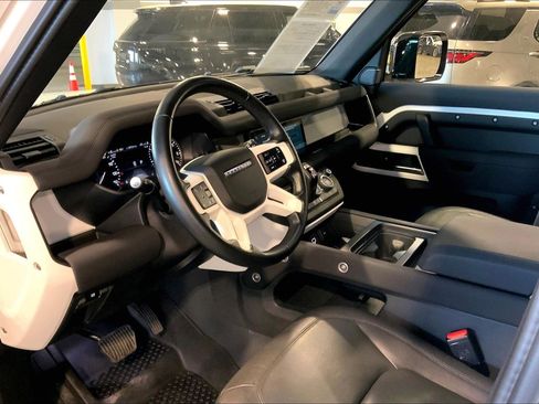 Used 2023 Land Rover Defender 110 S image 17