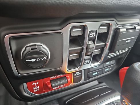 New 2026 Jeep Gladiator Sport AWD/4WD image 28