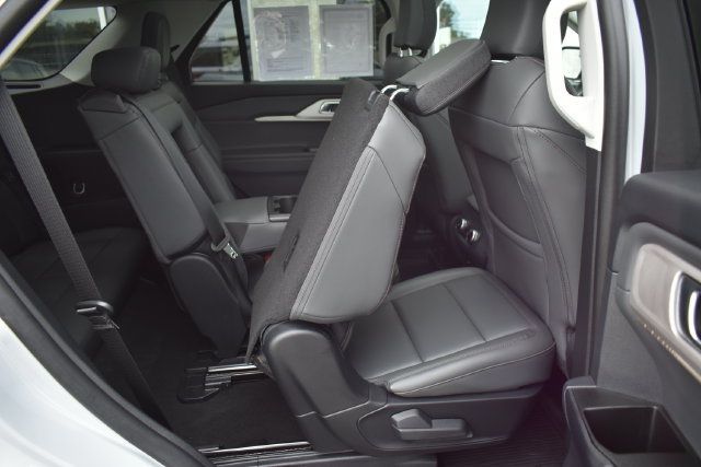 Used 2026 Ford Explorer Active w/ Active Comfort Package AWD/4WD image 45