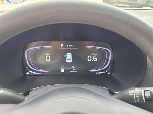 Certified 2025 Kia Soul LX w/ LX Technology Package FWD image 17