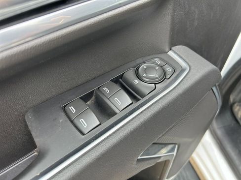 Used 2025 Chevrolet Silverado 2500 LT w/ Convenience Package AWD/4WD image 14