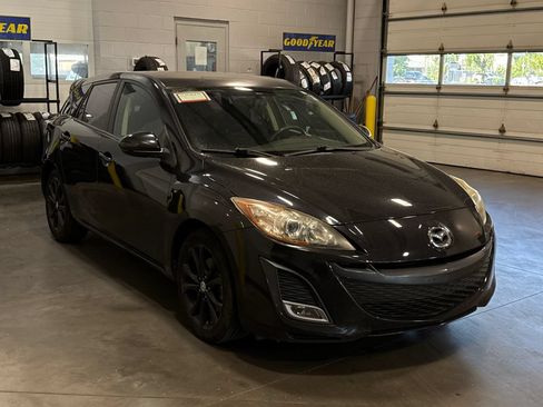 Used 2011 MAZDA MAZDA3 s Sport FWD image 3