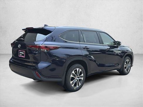 New 2026 Toyota Highlander XLE AWD/4WD image 5