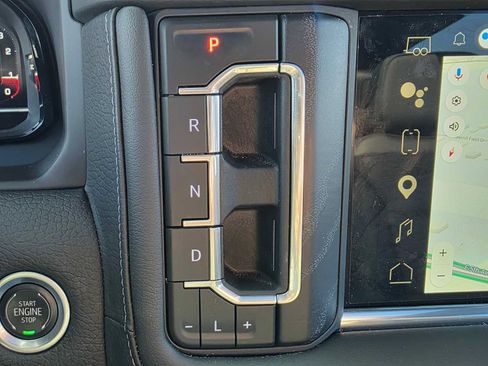 Used 2024 GMC Yukon XL Denali w/ Advanced Technology Package AWD/4WD image 36