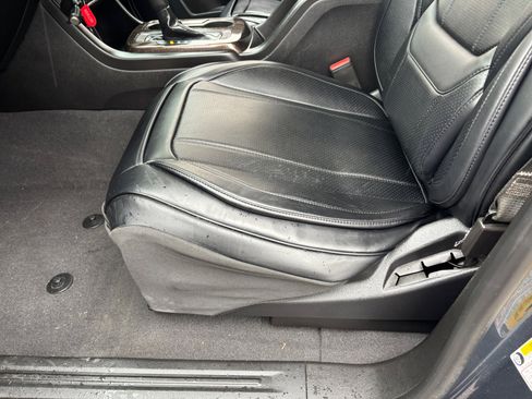 Used 2019 GMC Canyon SLE w/ Elevation Edition image 13