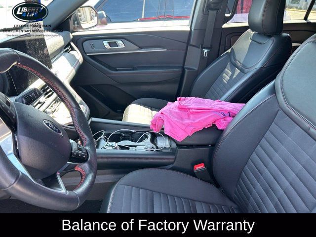 Used 2025 Ford Explorer ST-Line w/ Premium Package AWD/4WD image 12