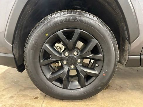 Certified 2022 Toyota RAV4 LE FWD image 9