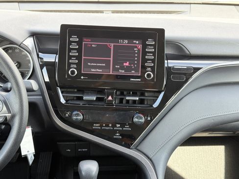 Used 2024 Toyota Camry LE image 13