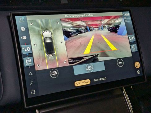 New 2026 Land Rover Range Rover Velar Dynamic SE image 13