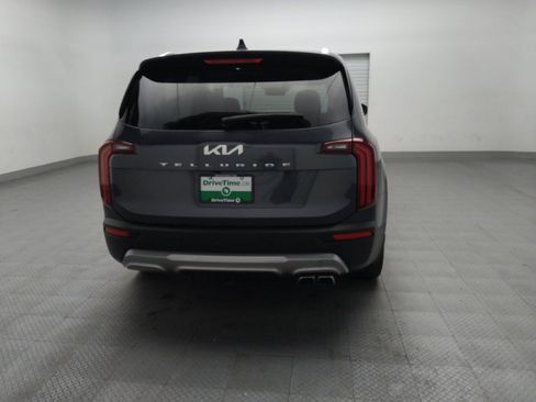 Used 2022 Kia Telluride SX w/ Towing Package image 7