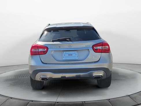 Used 2018 Mercedes-Benz GLA 250 4MATIC w/ Premium Package image 4