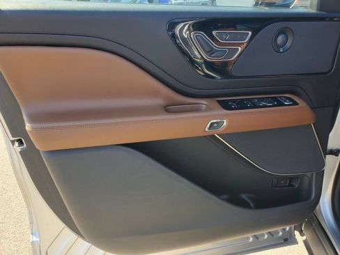 Used 2024 Lincoln Aviator Reserve w/ Equipment Group 201A AWD/4WD image 6