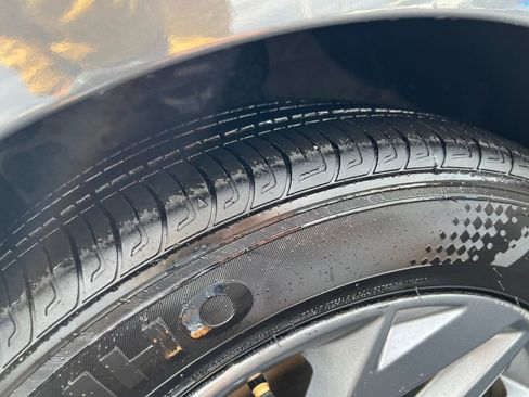 Used 2024 Hyundai Elantra SEL image 13