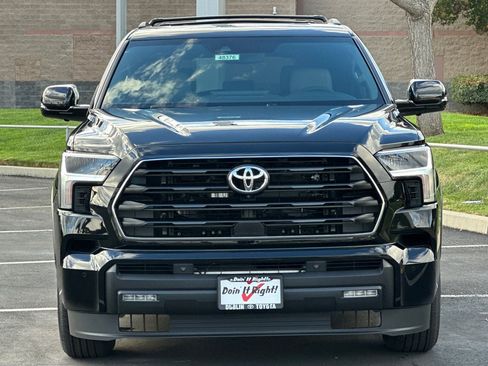 New 2026 Toyota Sequoia SR5 image 10