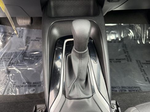 Used 2024 Toyota Corolla LE image 25