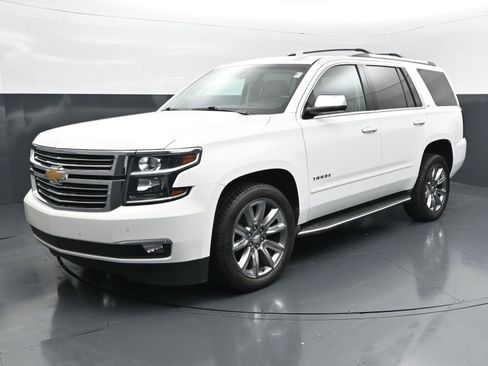 Used 2015 Chevrolet Tahoe LTZ RWD image 1