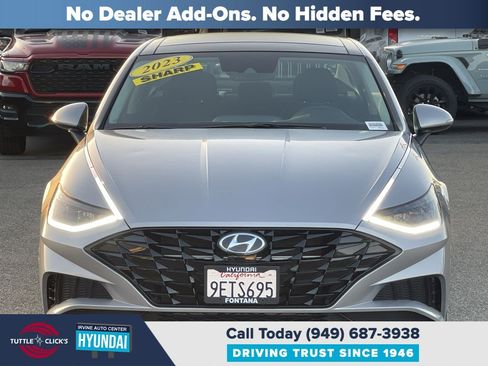 Used 2023 Hyundai Sonata SEL w/ Convenience Package FWD image 2