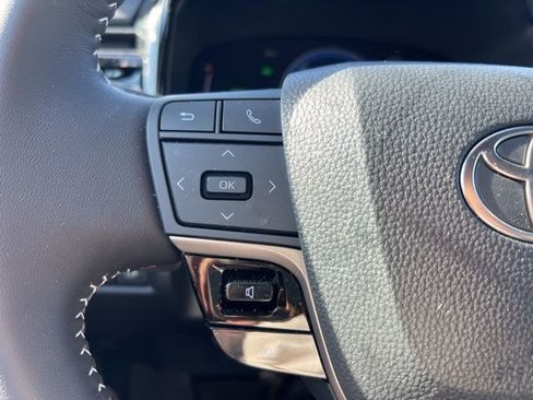 Used 2026 Toyota Camry SE image 21