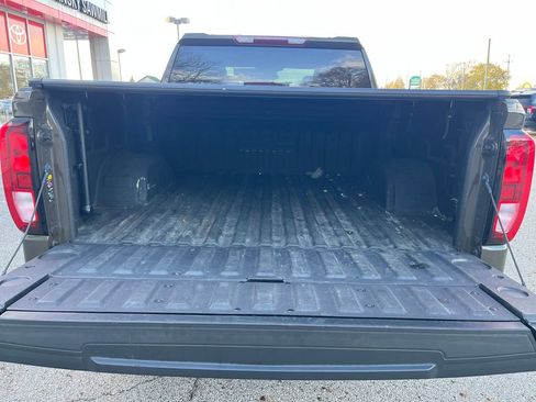 Used 2023 GMC Sierra 1500 Elevation image 24