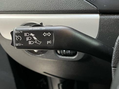 Used 2011 Volkswagen Jetta SEL FWD image 12