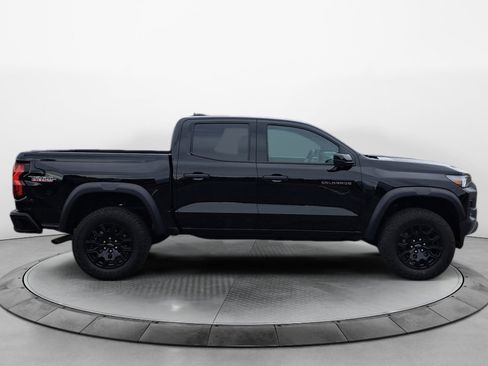 Certified 2024 Chevrolet Colorado Trail Boss w/ Advanced Trailering Package AWD/4WD image 8