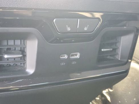 Certified 2023 GMC Sierra 1500 AT4 w/ AT4 Preferred Package AWD/4WD image 10