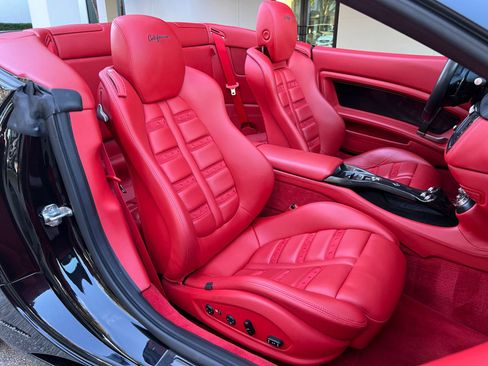 Used 2013 Ferrari California RWD image 25