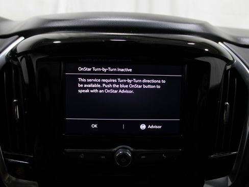 Used 2023 Chevrolet Traverse LT FWD image 17