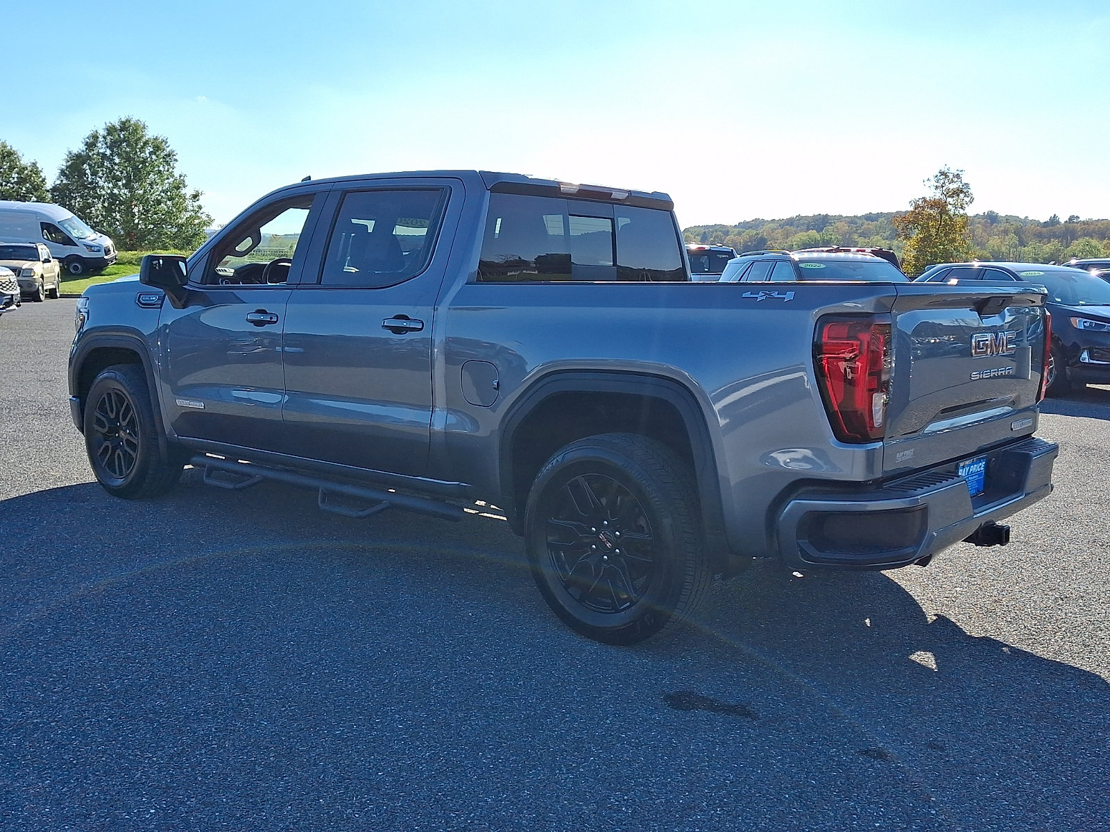 Used 2020 GMC Sierra 1500 Elevation w/ Elevation Value Package AWD/4WD image 5